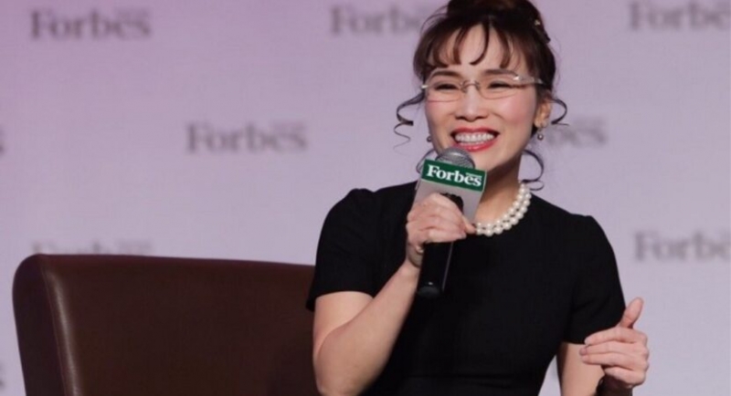 10 nu doanh nhan   hoa hau noi tieng xinh dep tai viet nam