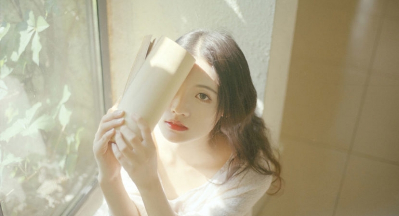 hills beauty spa mach ban cac kem chong nang cho da mun tot nhat