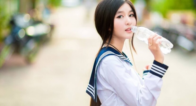 loai nuoc uong giup dep da tu nhien tai nha