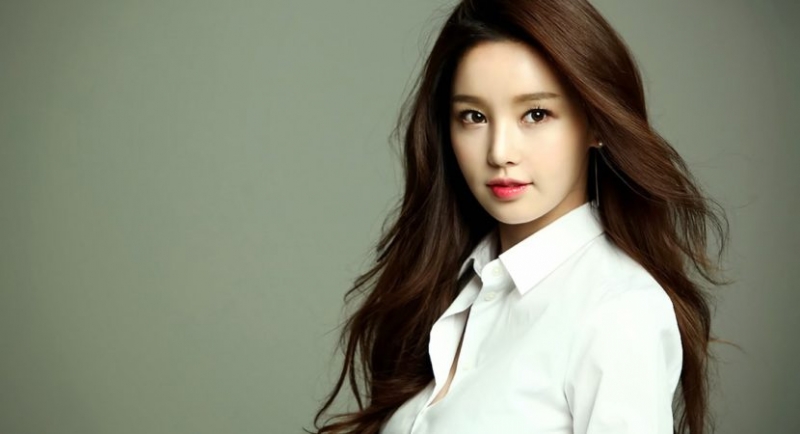 phun moi collagen mau nao dep  phun moi collagen co hai khong