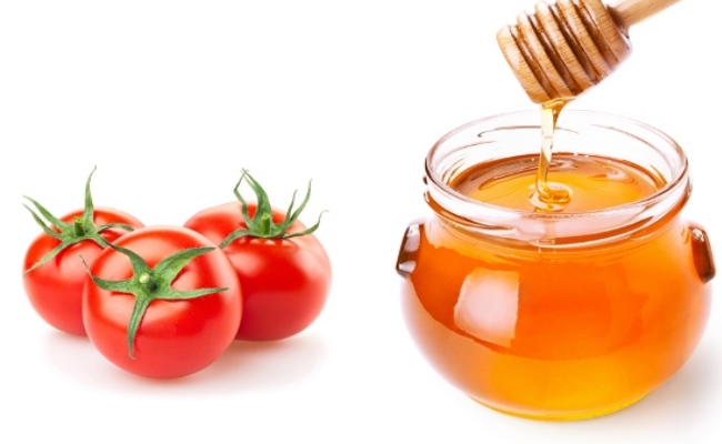 Cách tắm trắng từ cà chua và mật ong